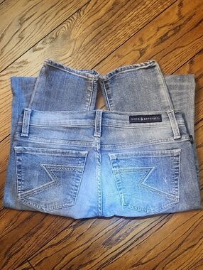 Rock & Republic Berlin Slim Jeans Women’s 6 Y2K Distressed Bling Pocket Denim